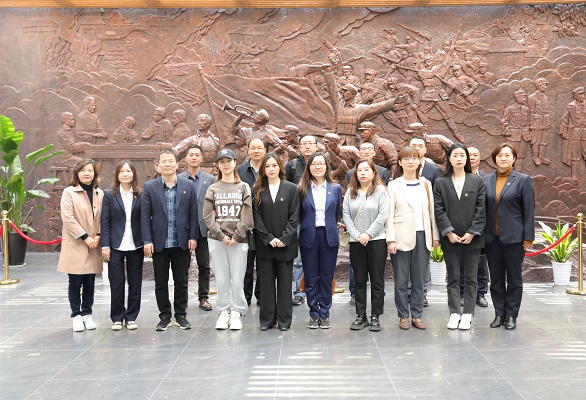 本部第一、二黨支部聯(lián)合開展主題黨日活動(dòng)